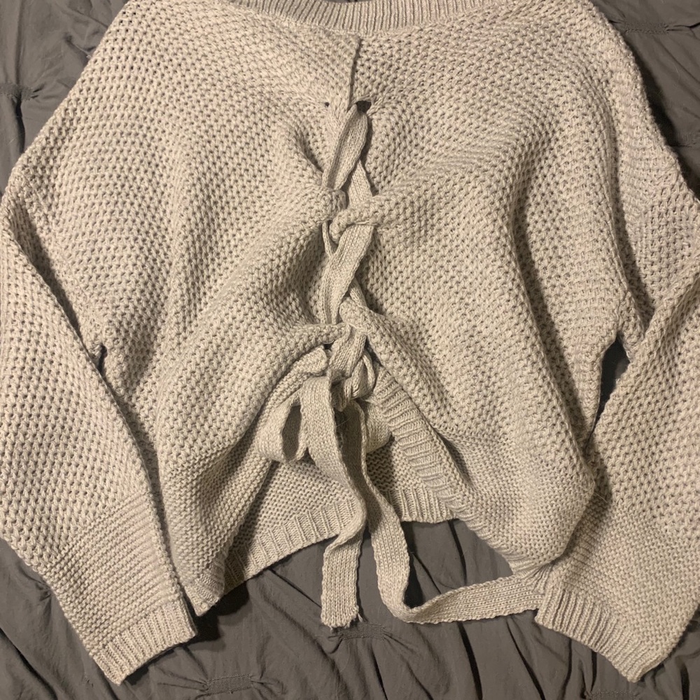 Express Sweater - Picture 2 of 3